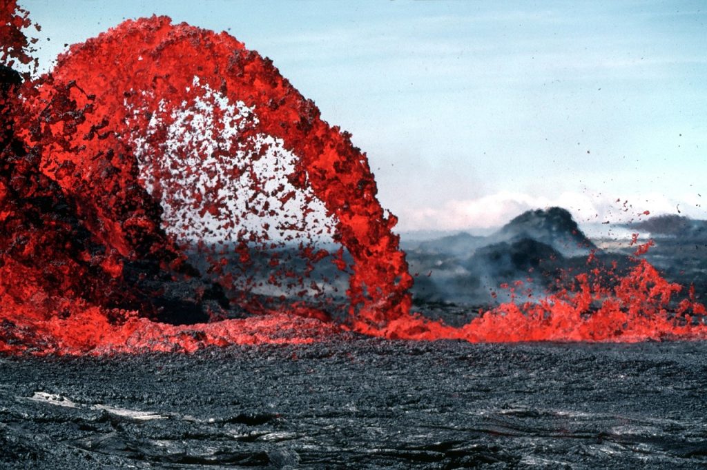 lava, magma, volcanic eruption-67574.jpg