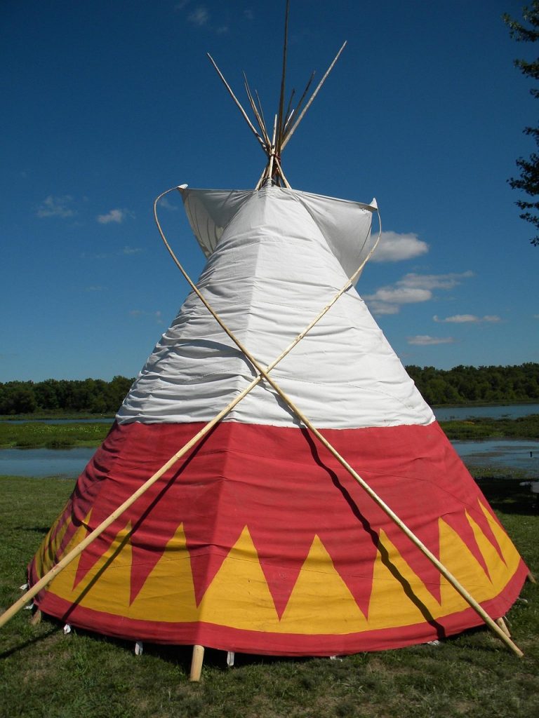 tipi, teepee, tent, dwelling, camp, conical, indigenous, culture, native, tribal, american, indian-438939.jpg